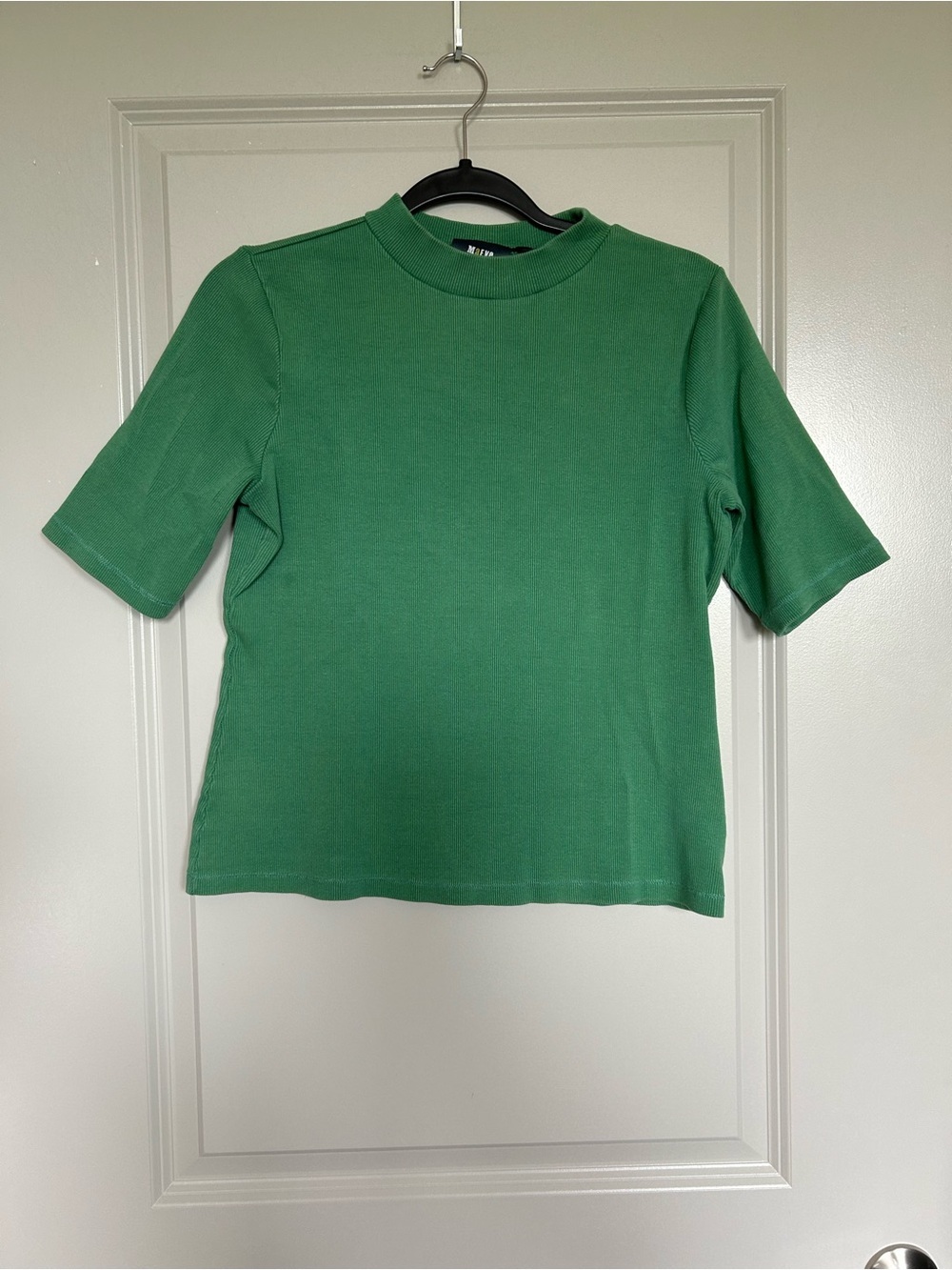 Anthropologie Maeve Ribbed Mockneck Top in Kelly Green